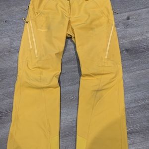 Used Women's Patagonia Insulated Snowbelle Pants